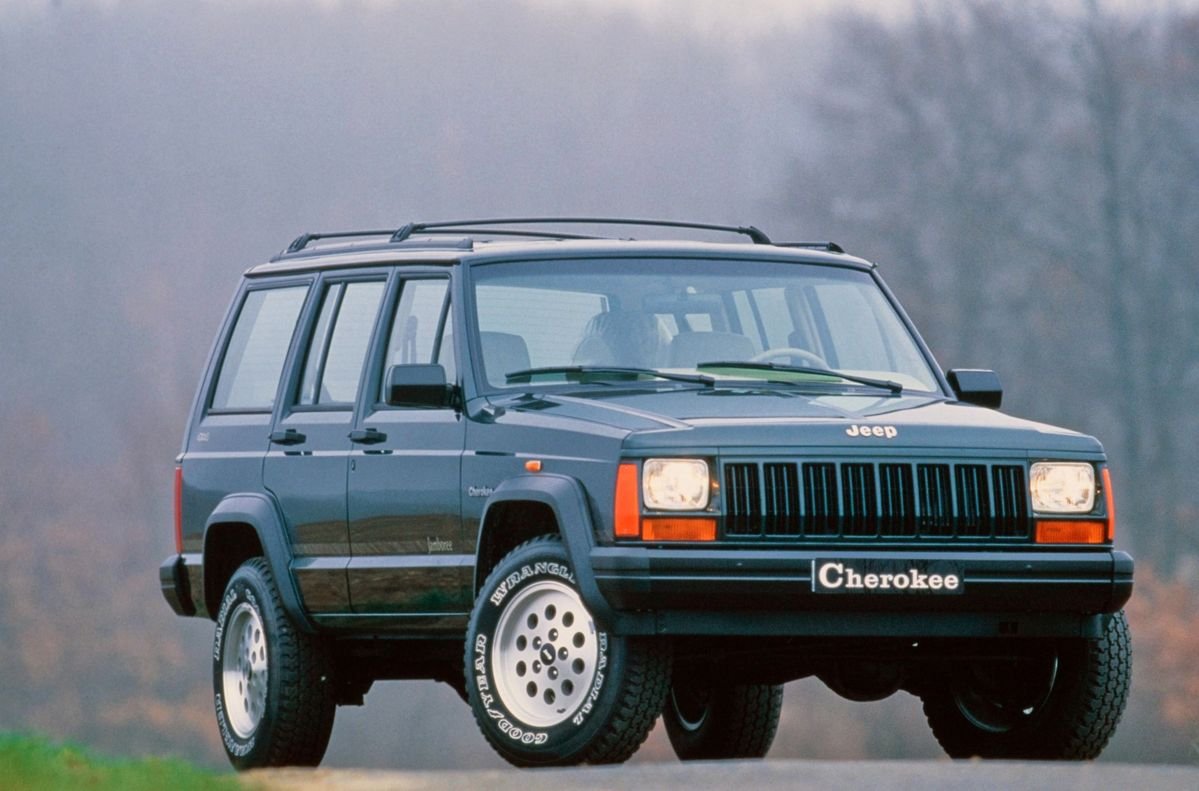 home_servis_cherokee_saat_rem_mengeluarkan_bunyi.jpg
