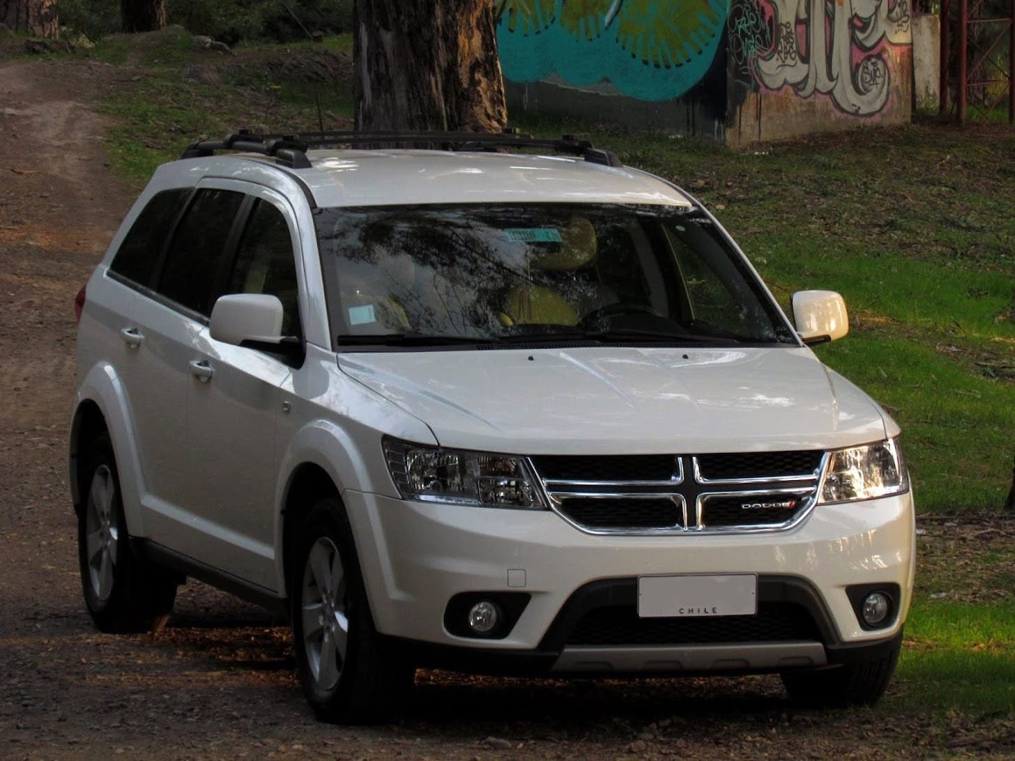 spesifikasi-lengkap-dodge-journey-pilihan-tepat-untuk-keluarga-yang-menginginkan-kenyamanan-dan-performa.jpeg